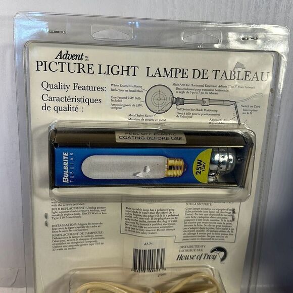 House of Troy A7-71 Advent Picture Light, 7", Antique Brass Made in the USA - Picture 4 of 5